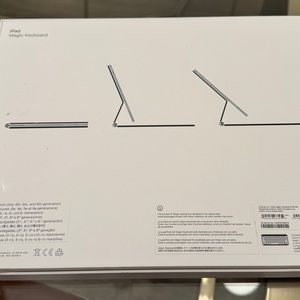 NEW Never Used Apple iPad Magic Keyboard for 12.9 inch AirPad Pro